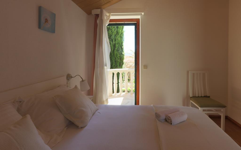 Hotel Sd House Bol Exterior foto